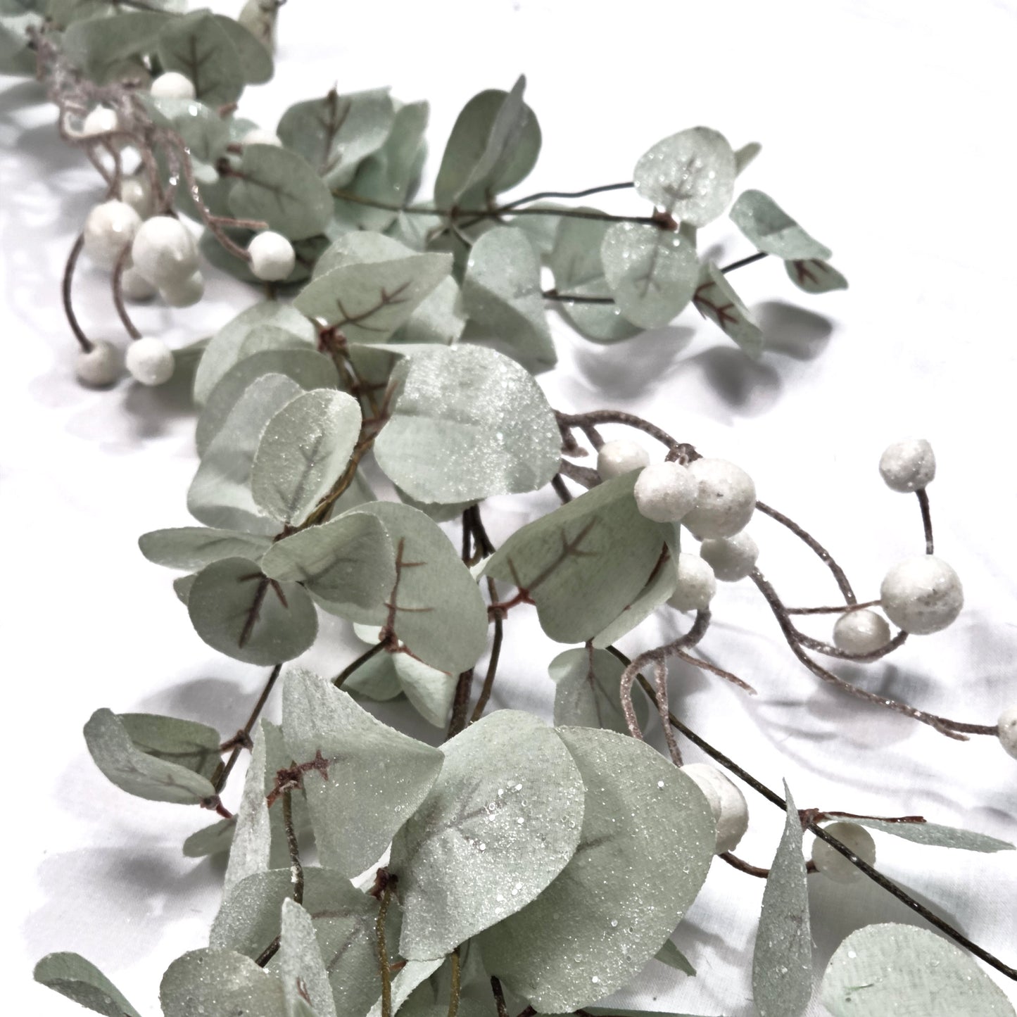 Frosted Pale Green & White Berry 183cm Garland