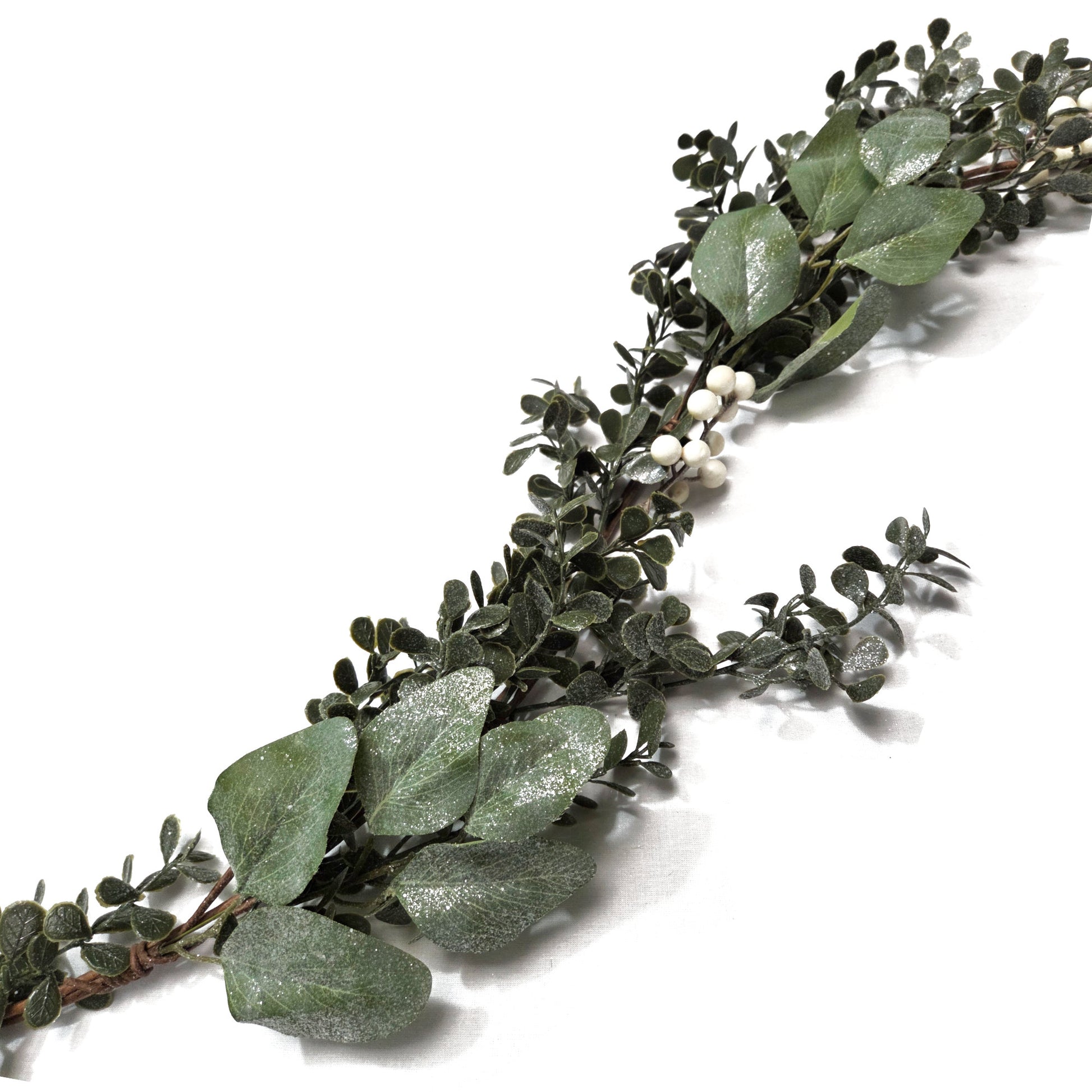 Frosted Boxwood & White Berries 150cm Garland