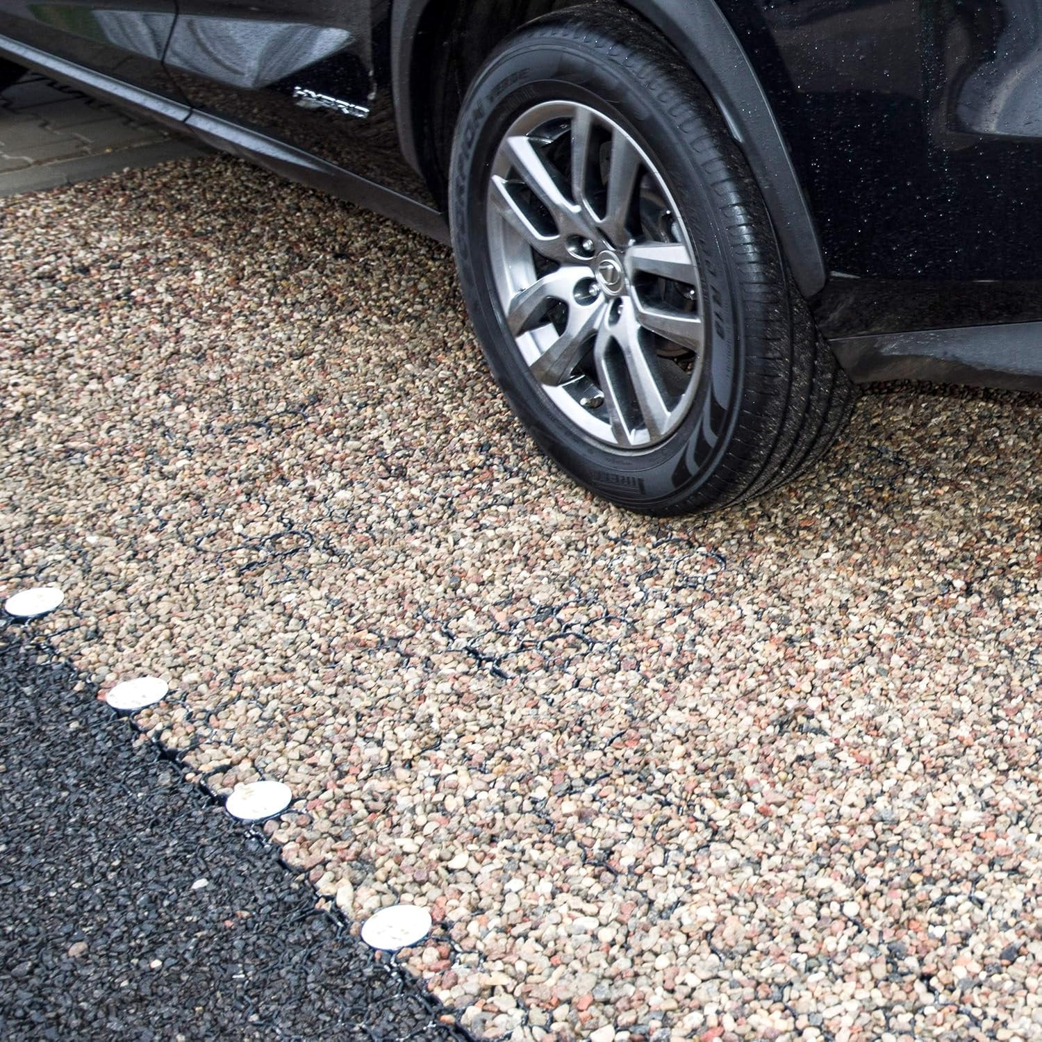 White TrueGrid Marking Delineators