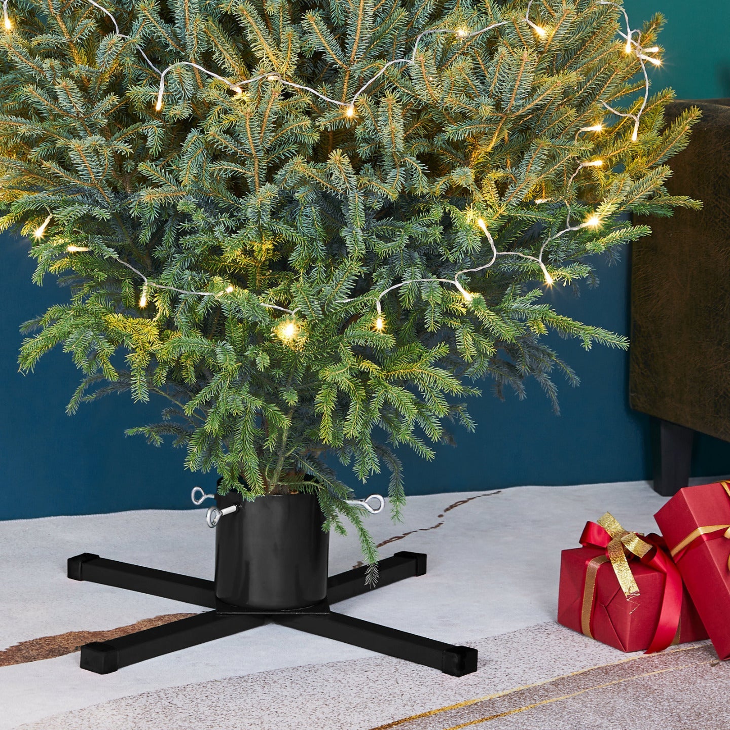 Atlas Heavy Duty Metal Black Christmas Tree Stand