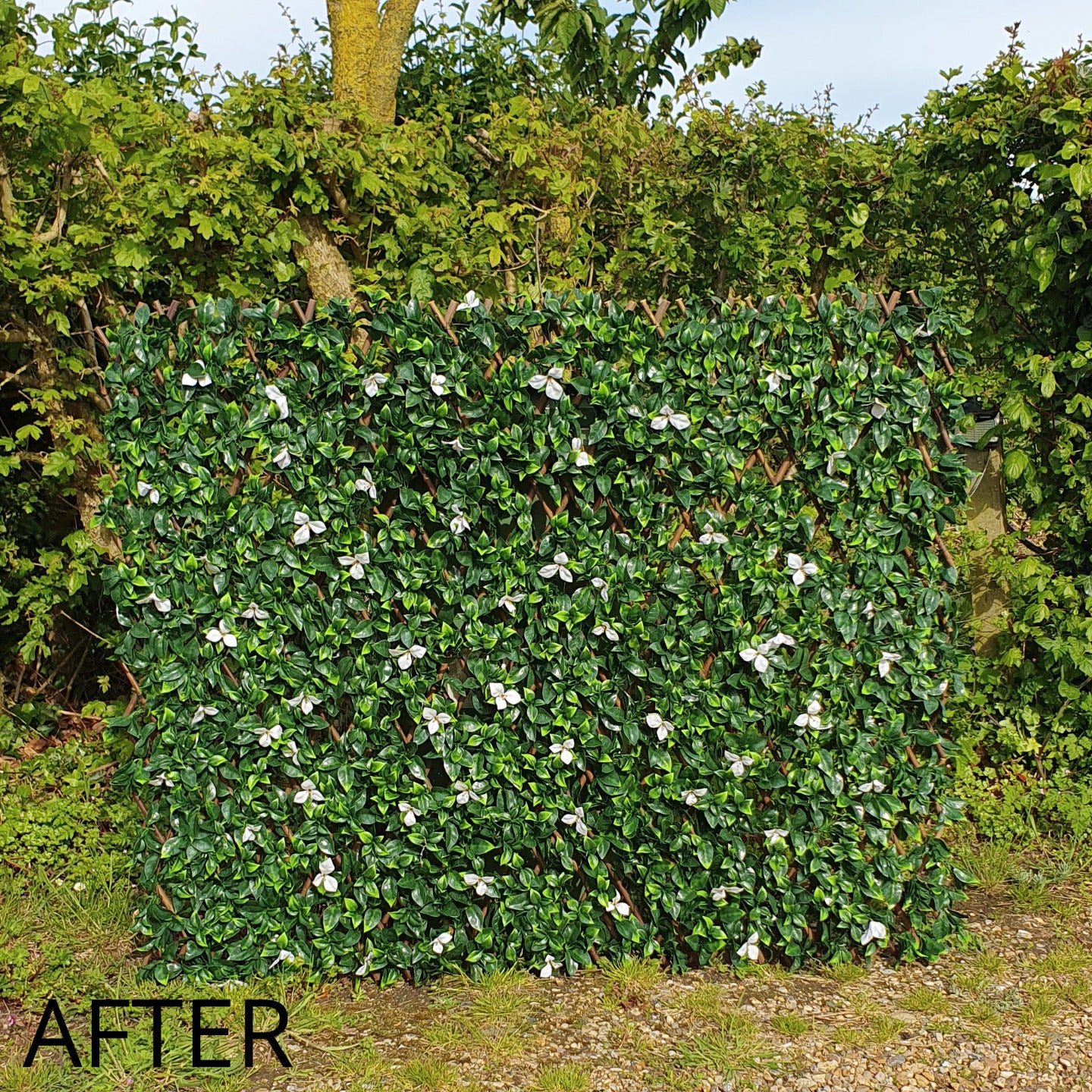 Artificial Laurel & White Flower Expanding Willow Trellis Fence